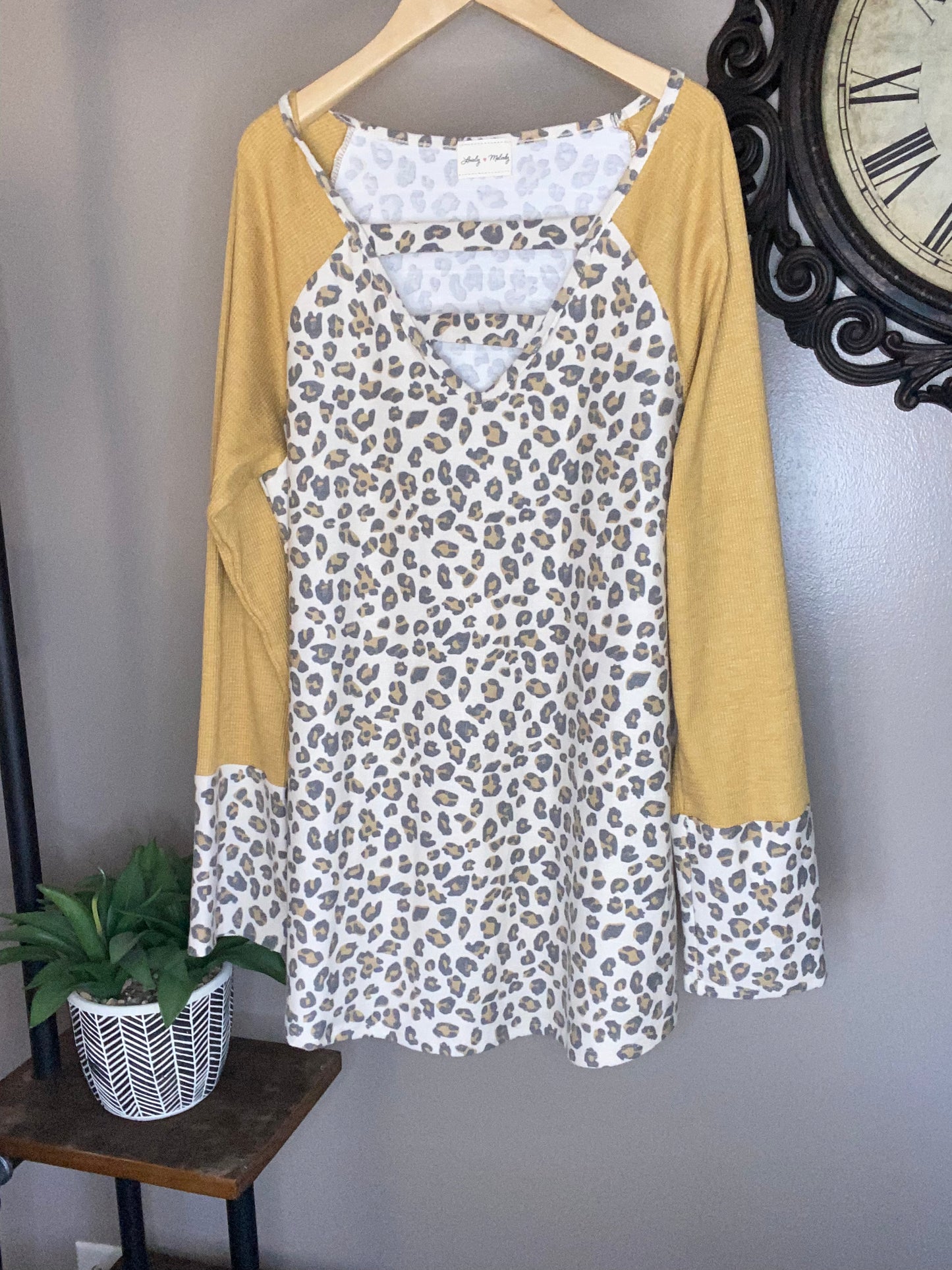 Shannon Loveless — Medium, mustard/leopard waffle knit tunic