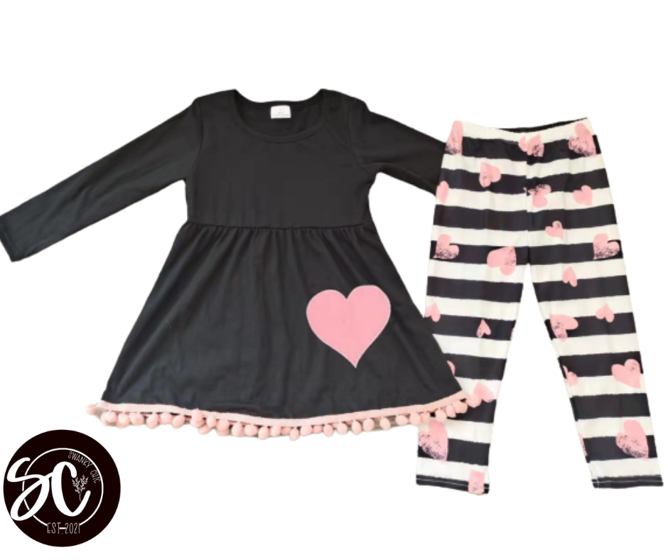 Samantha Taylor — 6/12mos, black tunic with pant set