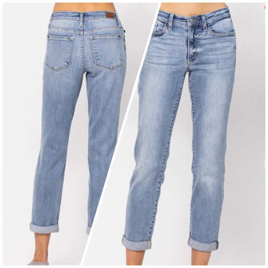 Sasha Conner — 18W Judy Blue, light wash (no distress), boyfriend jeans
