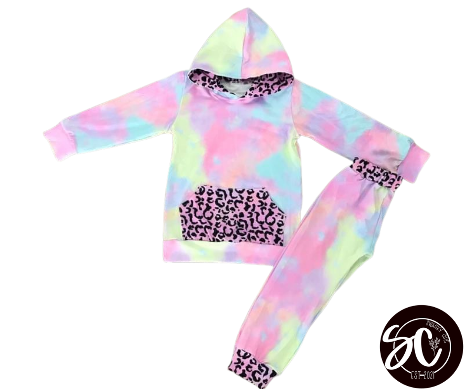 Samantha Taylor — 6/12 mos, tie dye/ leopard jumpsuit