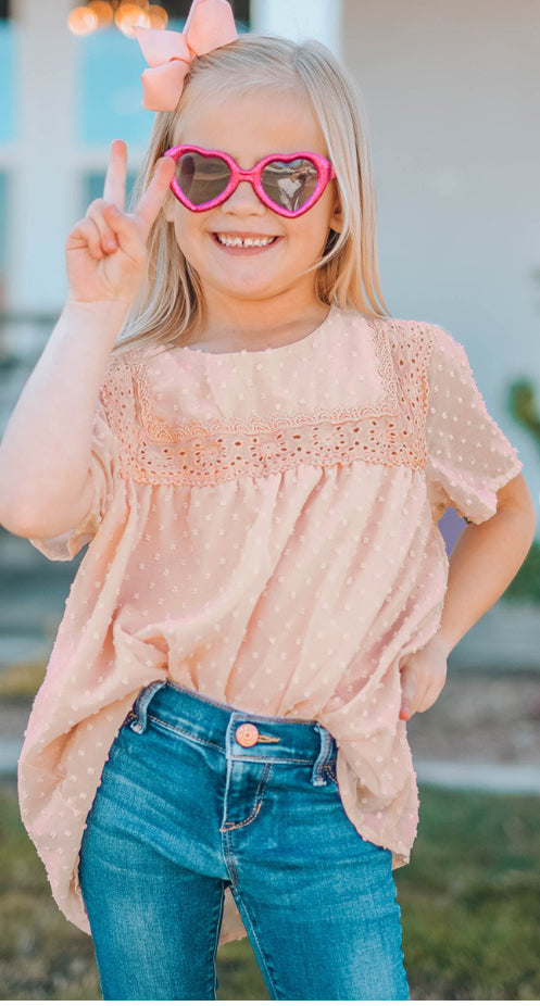 Alicia Snearly — 6/7 girls, peach Swiss dot top