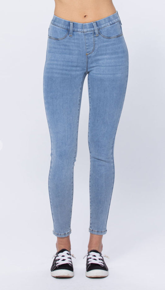 Tiffany Torbeck — 5/27 Judy Blue skinny jeggings