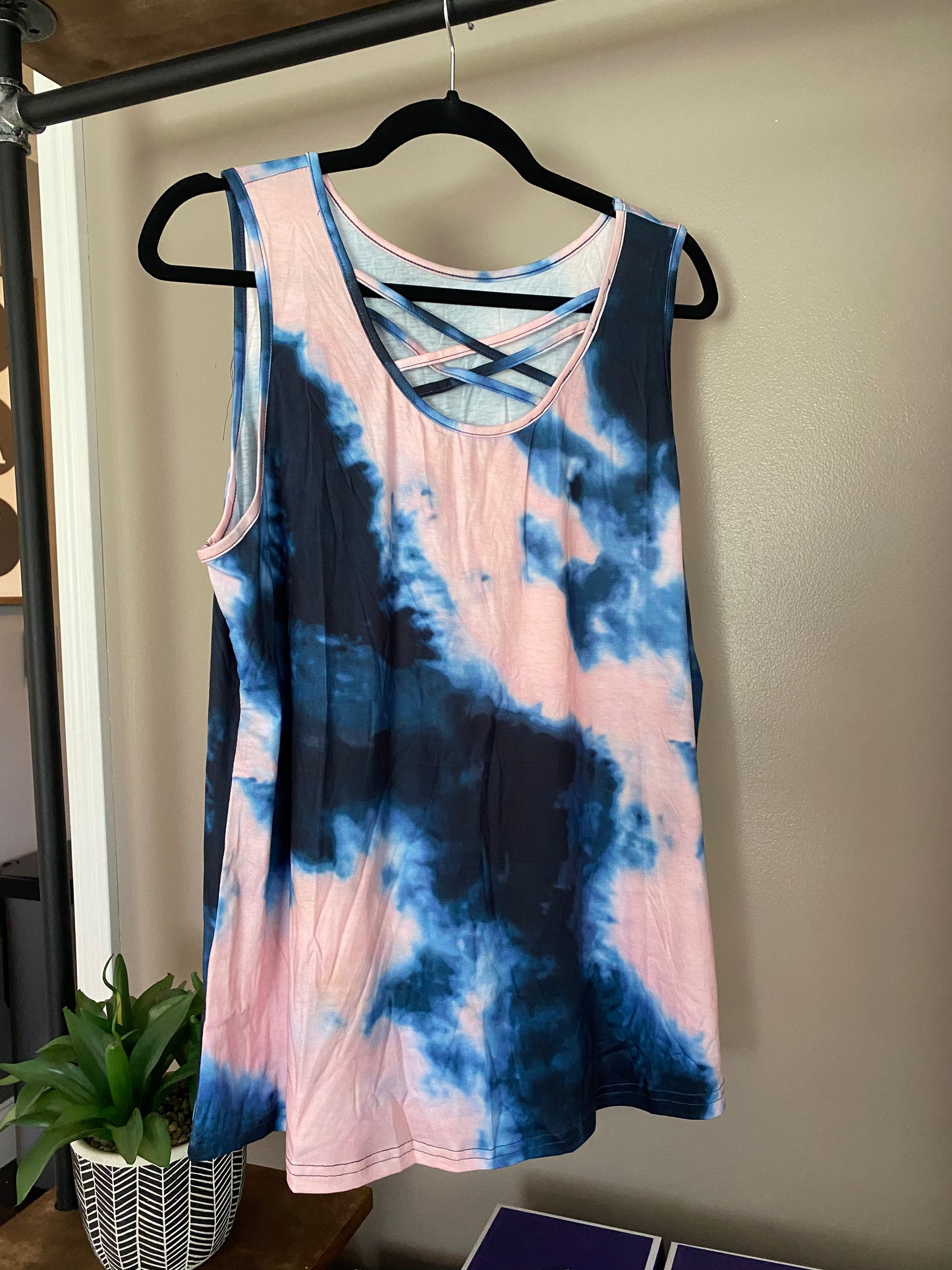Debra Spalding — XL, tie dye cross tank