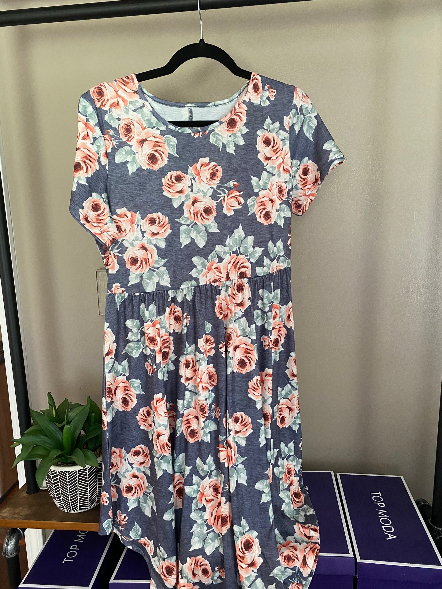 Rebeckah Rieder Hester — Medium, charcoal floral dress