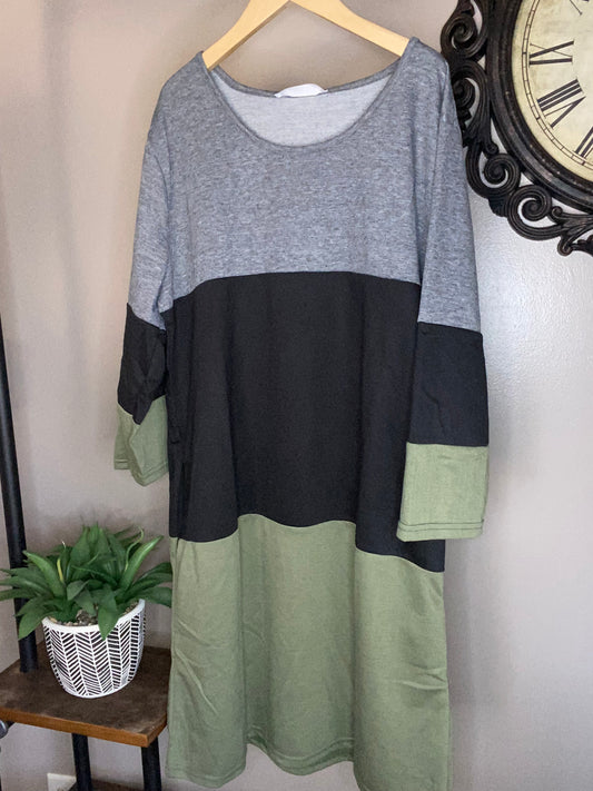 Tracey Crowell Dingwerth — Small, 3/4 sleeve dress with pockets