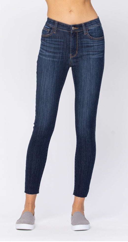 Kristin Nicole — 13R, Judy Blue, dark wash skinnies