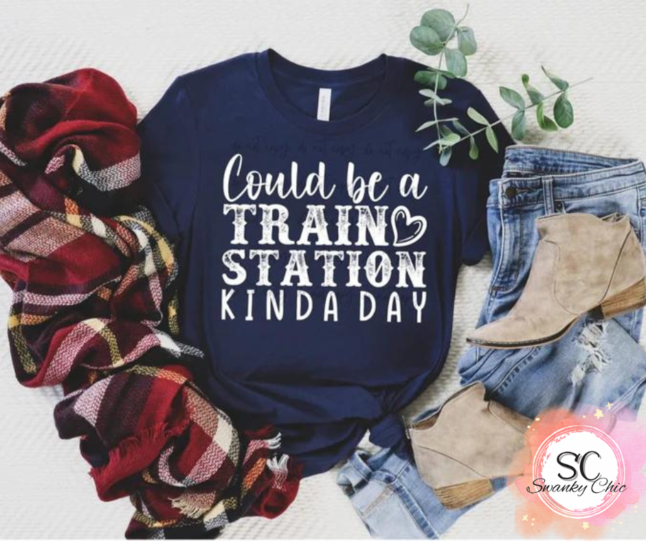 Nicole Olender — Train station kinda day: Large, navy Ss3000 crewneck sweatshirt