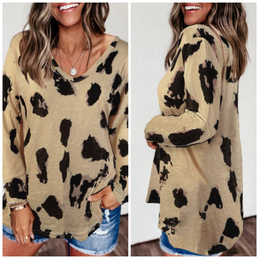 Angie Catey — Medium, leopard v-neck long sleeve