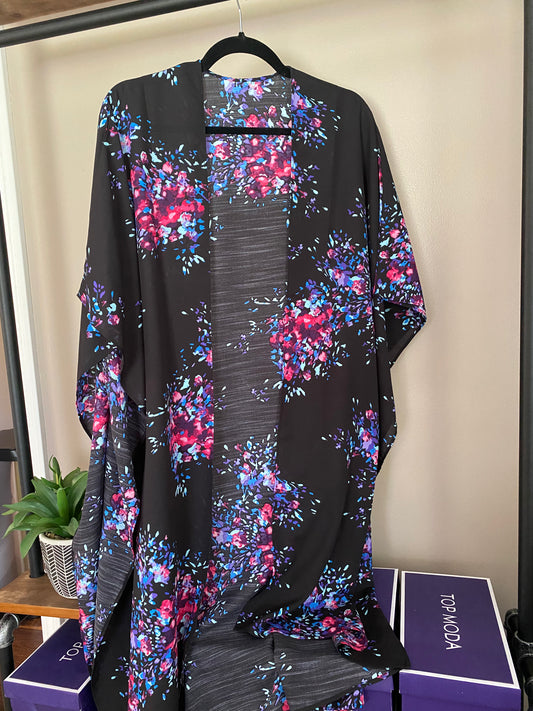Stacy Manter Alexander — OS, black floral kimono